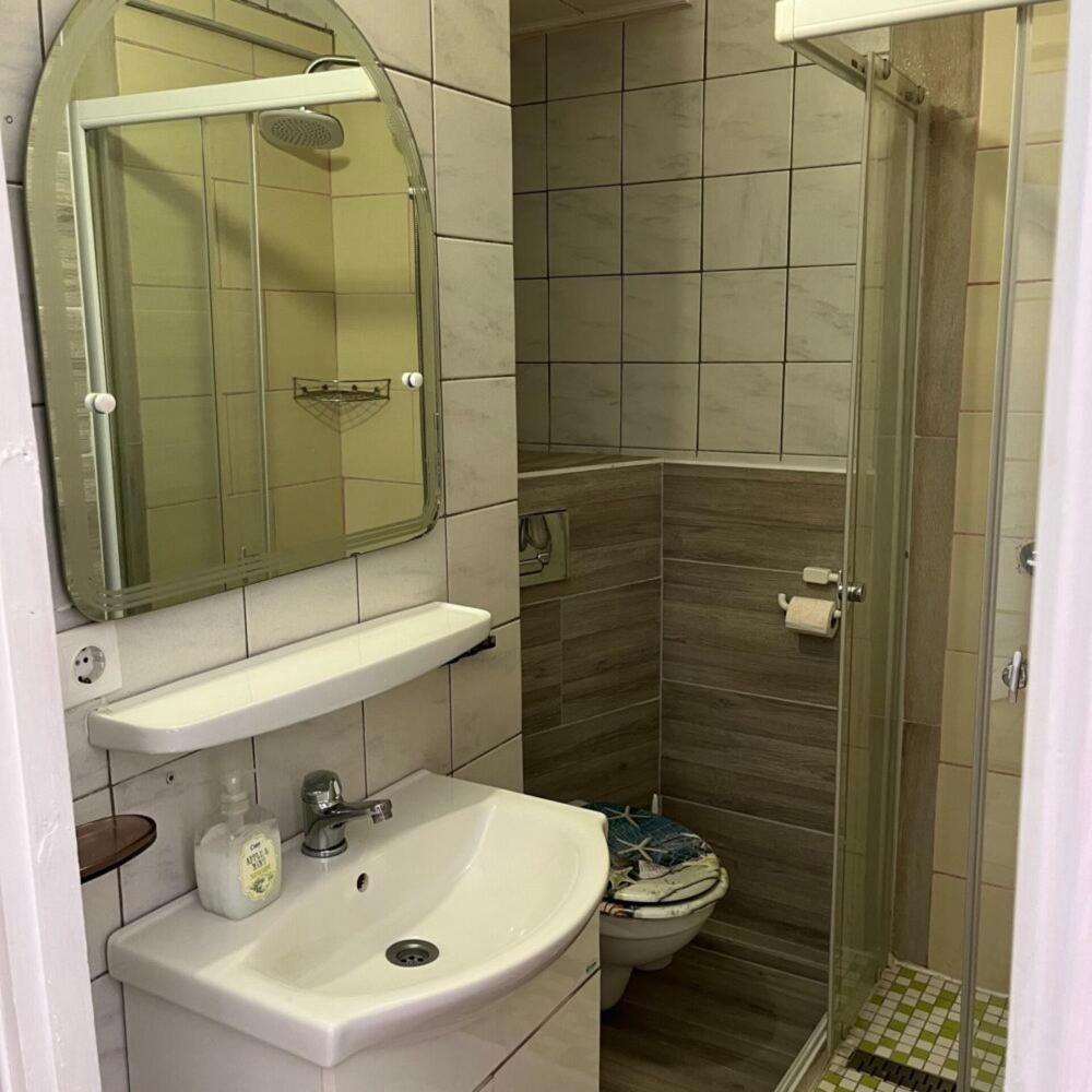 Lenzl'S Panzio Bed & Breakfast Szigetvár Eksteriør bilde