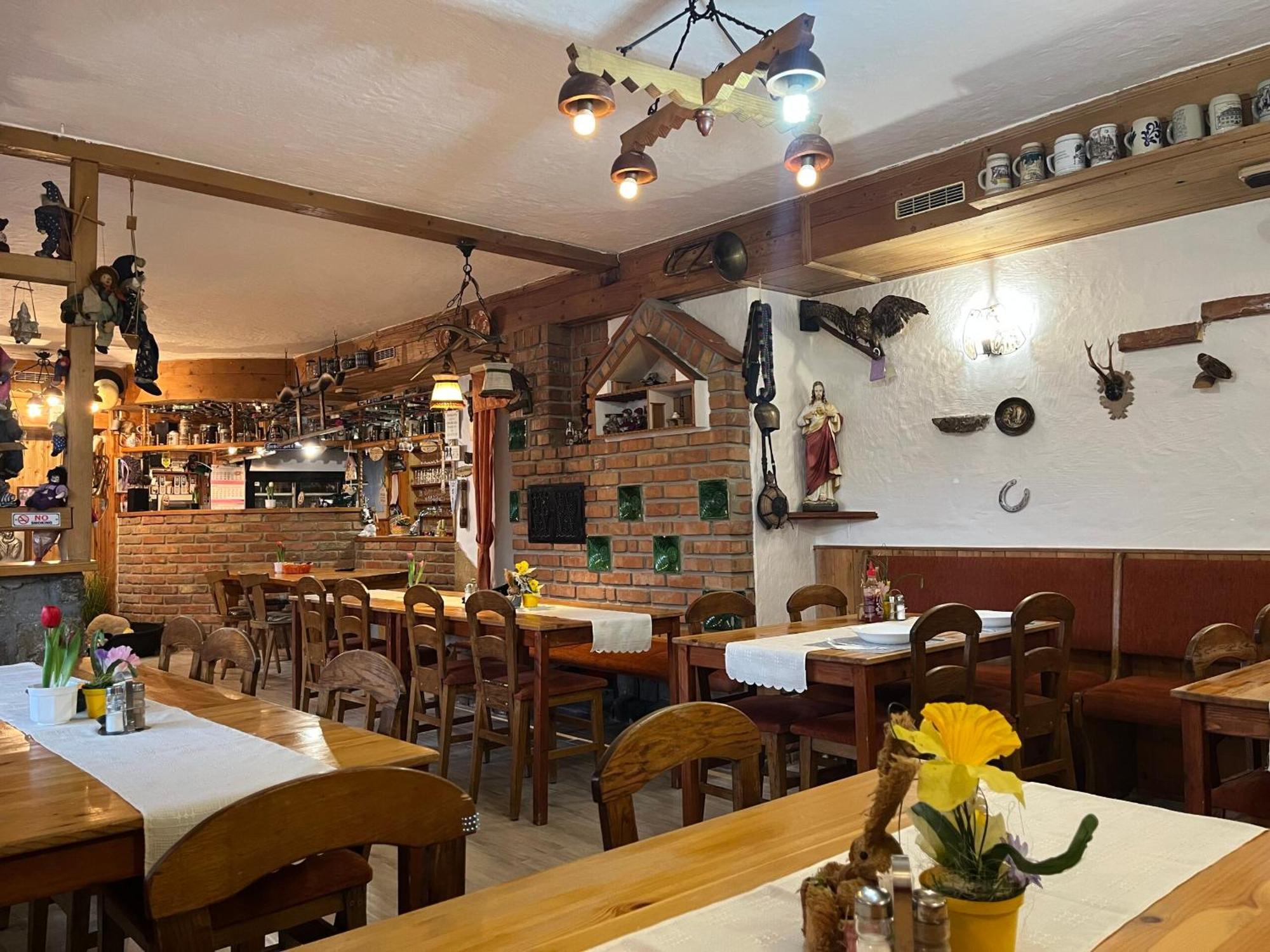 Lenzl'S Panzio Bed & Breakfast Szigetvár Eksteriør bilde