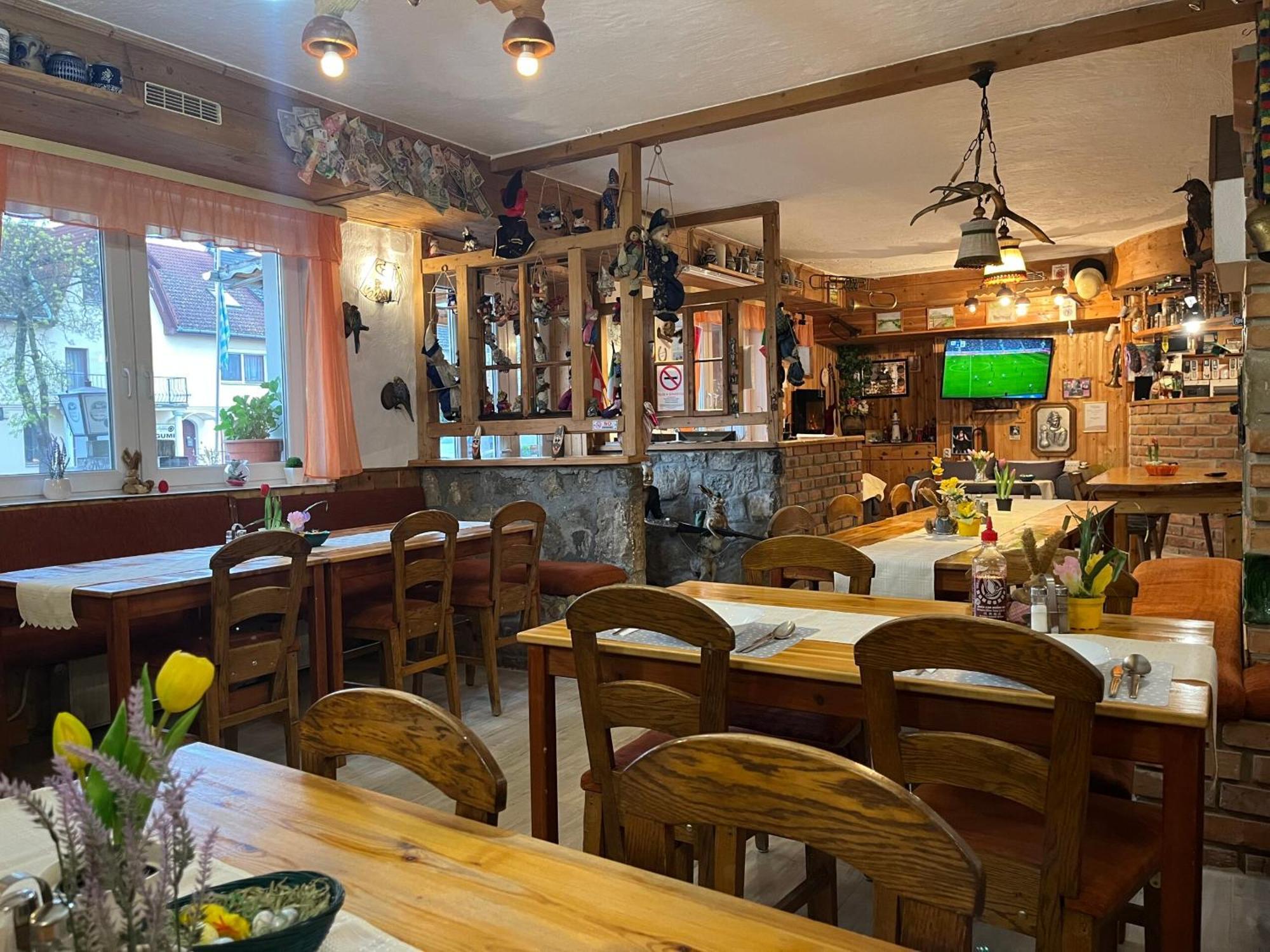 Lenzl'S Panzio Bed & Breakfast Szigetvár Eksteriør bilde